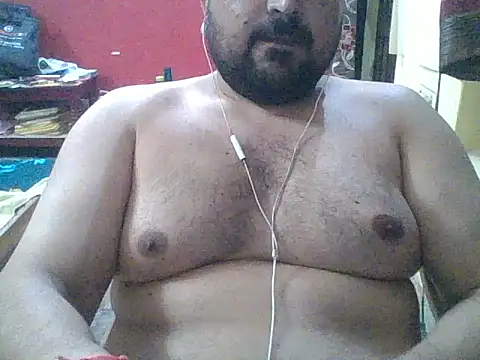Snapshot of ARYANAVAILABLE chatting on 09/15/25, 07:47 ARYANAVAILABLE online show from 09/15/25, 07:47
