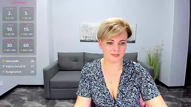 Julia Wilsone online show from 03/09/25, 03:49