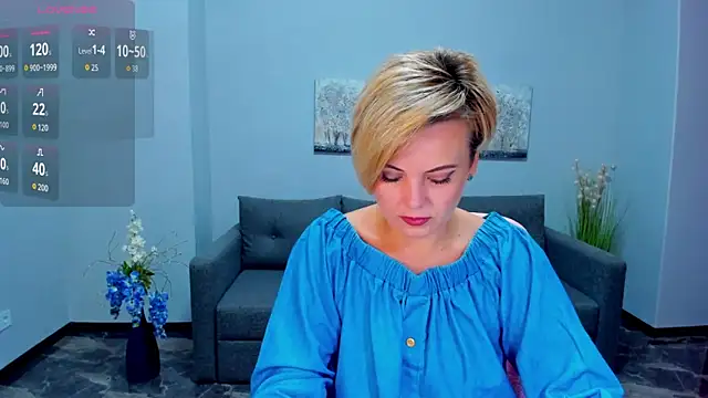 Julia Wilsone online show from 09/19/25, 06:06