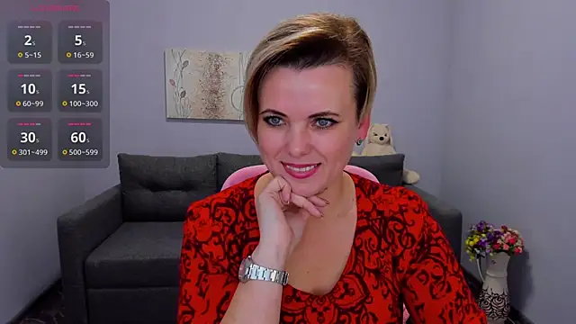 Julia Wilsone online show from 11/08/25, 12:52