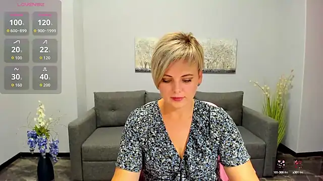 Julia Wilsone online show from 09/26/25, 12:01