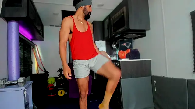 Snapshot of DirtyDrizzy chatting on 02/05/26, 02:24 DirtyDrizzy online show from 02/05/26, 02:24