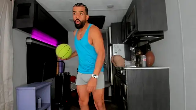 Snapshot of DirtyDrizzy chatting on 02/14/26, 02:45 DirtyDrizzy online show from 02/14/26, 02:45