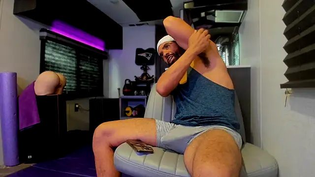 Snapshot of DirtyDrizzy chatting on 02/01/26, 02:48 DirtyDrizzy online show from 02/01/26, 02:48