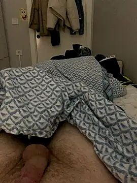 Erenn34 online show from 11/28/25, 09:37