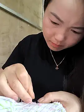 Sweetlove 77 online show from 10/27/25, 12:11