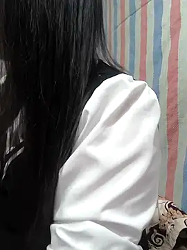 Sweetlove 77 online show from 12/17/25, 01:32