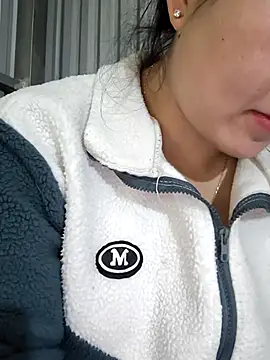 Sweetlove 77 online show from 10/25/25, 02:11