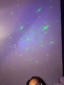 Snapshot of AlisonHoot69 chatting on 11/03/25, 05:23 AlisonHoot69 online show from 11/03/25, 05:23