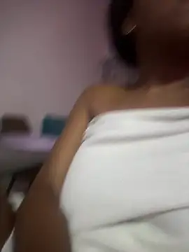 AlisonHoot69 online show from 01/08/26, 12:49