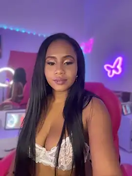 AlisonHoot69 online show from 05/03/26, 06:22