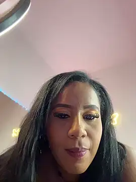 AlisonHoot69 online show from 05/06/26, 06:34