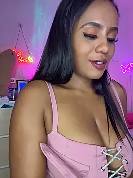AlisonHoot69 online show from 05/26/26, 11:03