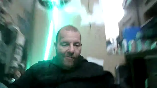 Snapshot of Pay2play1 chatting on 12/26/24, 02:05 Pay2play1 online show from 12/26/24, 02:05