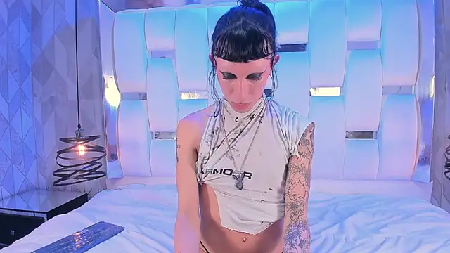 MadisonWood01 online show from 02/13/26, 04:45