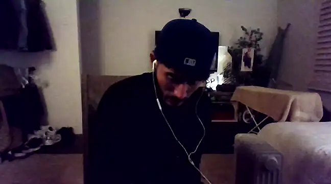 Snapshot of tengocanicas chatting on 12/27/24, 11:06 tengocanicas online show from 12/27/24, 11:06