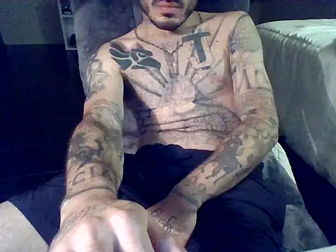 Snapshot of tengocanicas chatting on 10/11/25, 09:43 tengocanicas online show from 10/11/25, 09:43