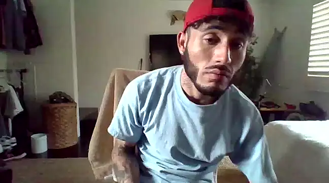 Snapshot of tengocanicas chatting on 12/31/24, 10:12 tengocanicas online show from 12/31/24, 10:12