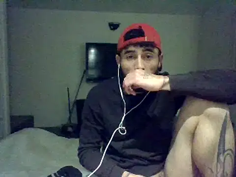 Snapshot of tengocanicas chatting on 01/04/25, 11:54 tengocanicas online show from 01/04/25, 11:54