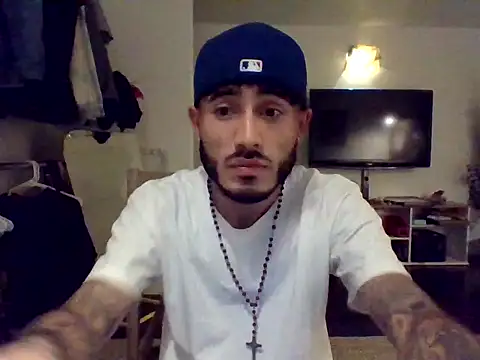 Snapshot of tengocanicas chatting on 12/21/24, 03:14 tengocanicas online show from 12/21/24, 03:14