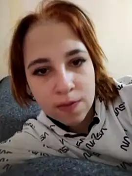 Gussie Bridie online show from 10/28/25, 04:24