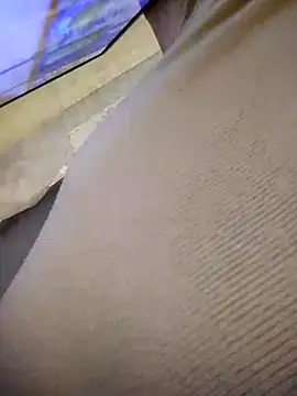 Gussie Bridie online show from 10/24/25, 04:44