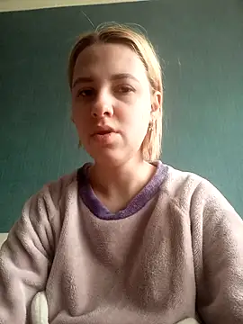 Gussie Bridie online show from 03/01/25, 06:24