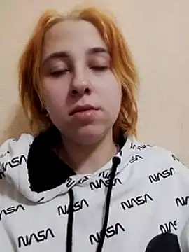 Gussie Bridie online show from 12/23/25, 05:18