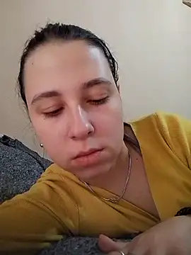 Gussie Bridie online show from 10/25/25, 05:28