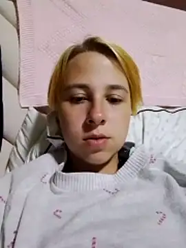 Gussie Bridie online show from 04/13/26, 01:37