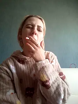 Gussie Bridie online show from 03/06/25, 07:25