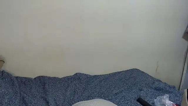 Gussie Bridie online show from 12/15/25, 06:19