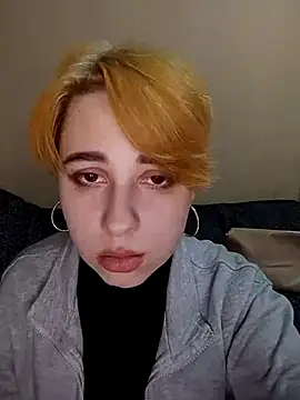 Gussie Bridie online show from 02/16/26, 07:40