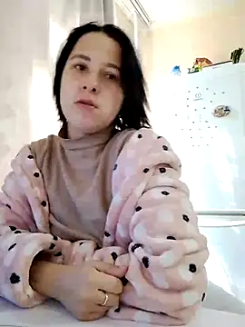 Gussie Bridie online show from 10/16/25, 04:32