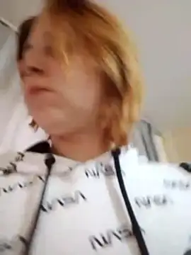 Gussie Bridie online show from 11/14/25, 09:13