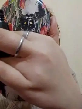 Gussie Bridie online show from 12/02/25, 06:15