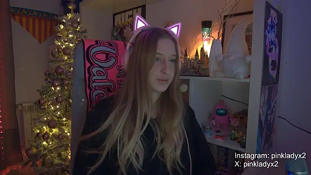 Pinkyladyxxx online show from 11/22/25, 12:10
