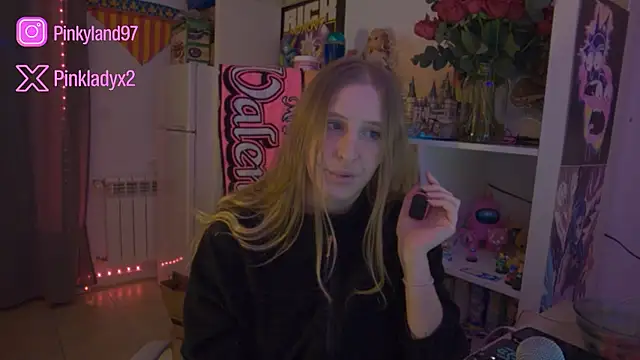 Pinkyladyxxx online show from 01/16/26, 12:03