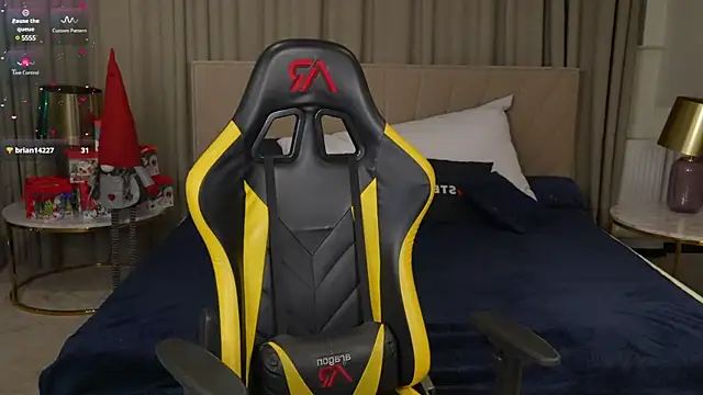 Britney054 online show from 12/27/24, 04:58