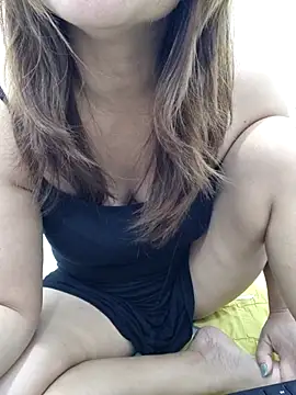 MinDanasa79 online show from 10/27/25, 12:17