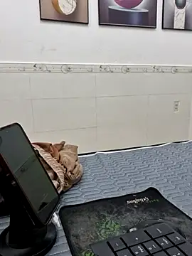 MinDanasa79 online show from 04/05/26, 11:11