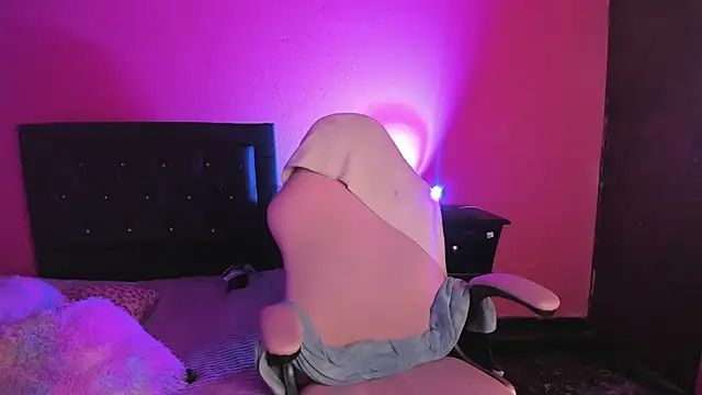 ivy roosx online show from 03/16/25, 02:21