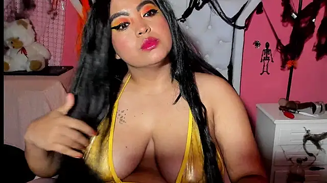 ivy roosx online show from 10/27/25, 11:49