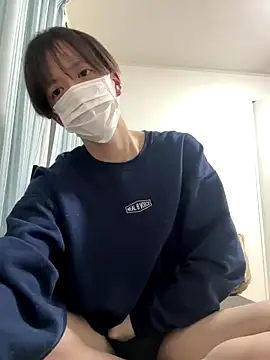 yuuuuma578 online show from 12/18/25, 04:11