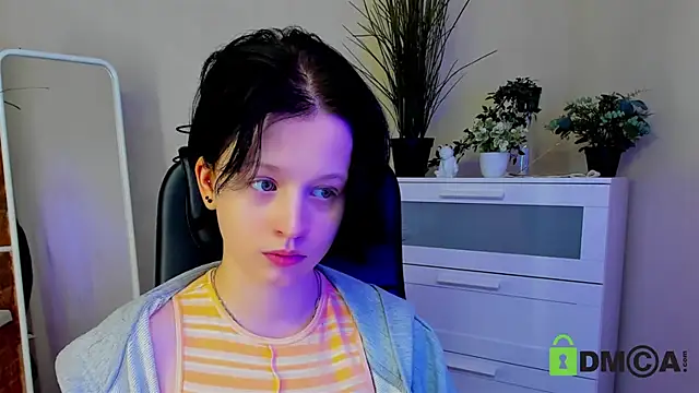 Snapshot of Alina_Mills chatting on 01/16/25, 10:53 Alina Mills online show from 01/16/25, 10:53