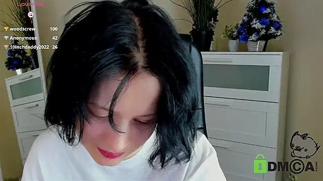 Snapshot of Alina_Mills chatting on 01/11/25, 06:23 Alina Mills online show from 01/11/25, 06:23
