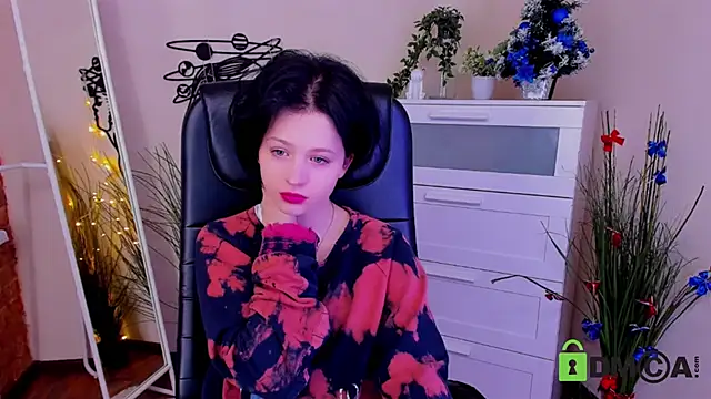 Snapshot of Alina_Mills chatting on 12/30/24, 10:32 Alina Mills online show from 12/30/24, 10:32