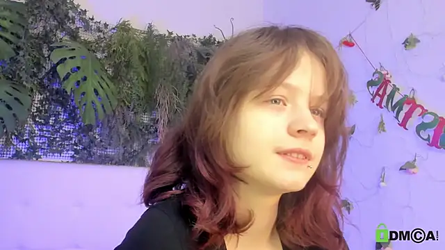 Snapshot of Alina_Mills chatting on 01/13/26, 07:34 Alina Mills online show from 01/13/26, 07:34