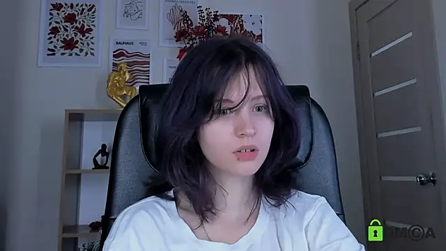 Snapshot of Alina_Mills chatting on 08/01/26, 08:45 Alina Mills online show from 08/01/26, 08:45