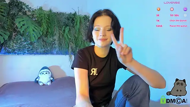 Snapshot of Alina_Mills chatting on 01/24/25, 03:13 Alina Mills online show from 01/24/25, 03:13